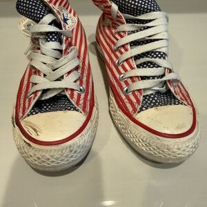 Converse high-tops Stars and Stripes Sneakers women’s size 5 1/2 men’s 3 1/2 CT